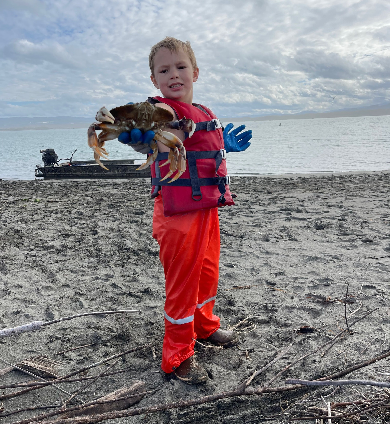 Ocean Conditions Hinder Sport Crab Opener  Fishing the North Coast with  Kenny Priest